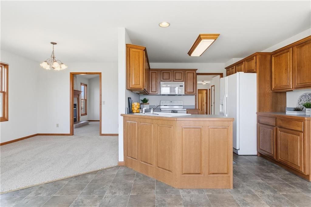 17980 Lakewood Drive — photo 12