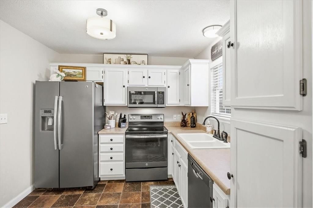 5568 NW Moonlight Meadow Drive — photo 3