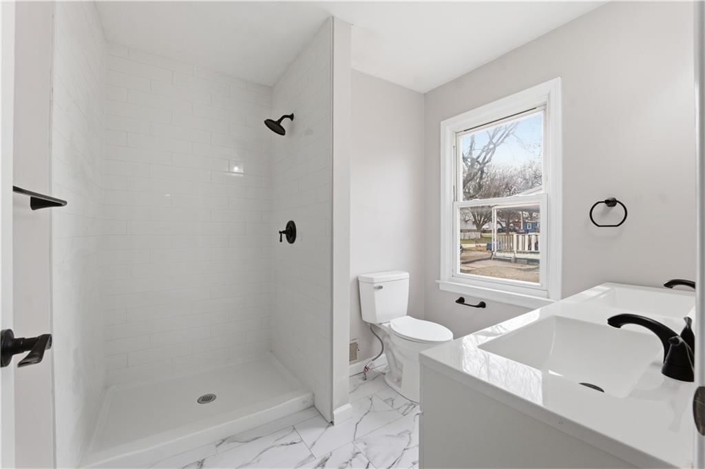 3900 Circle Drive — photo 11