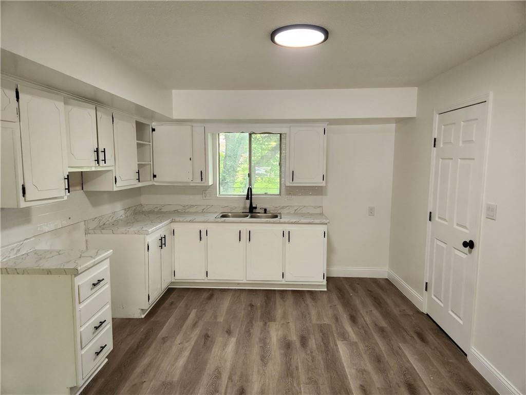 1705 N 76th Terrace — photo 3