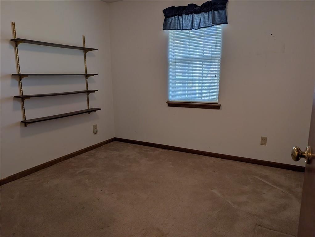 1011 Bedford Drive — photo 17