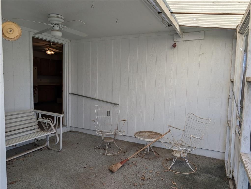 1011 Bedford Drive — photo 22
