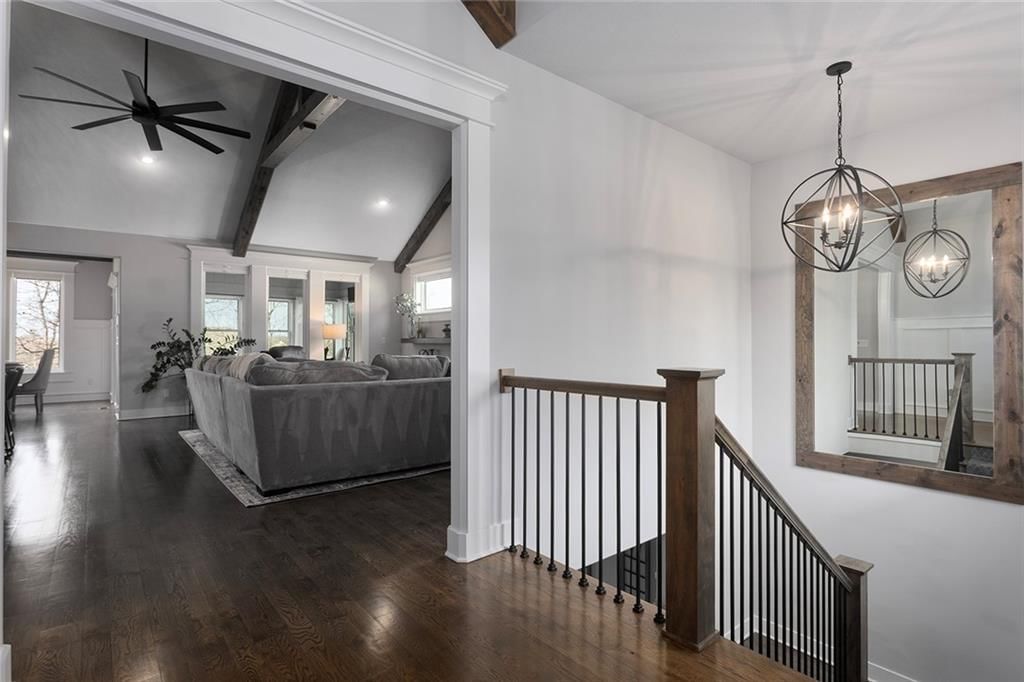 913 SE Wood Ridge Court — photo 3