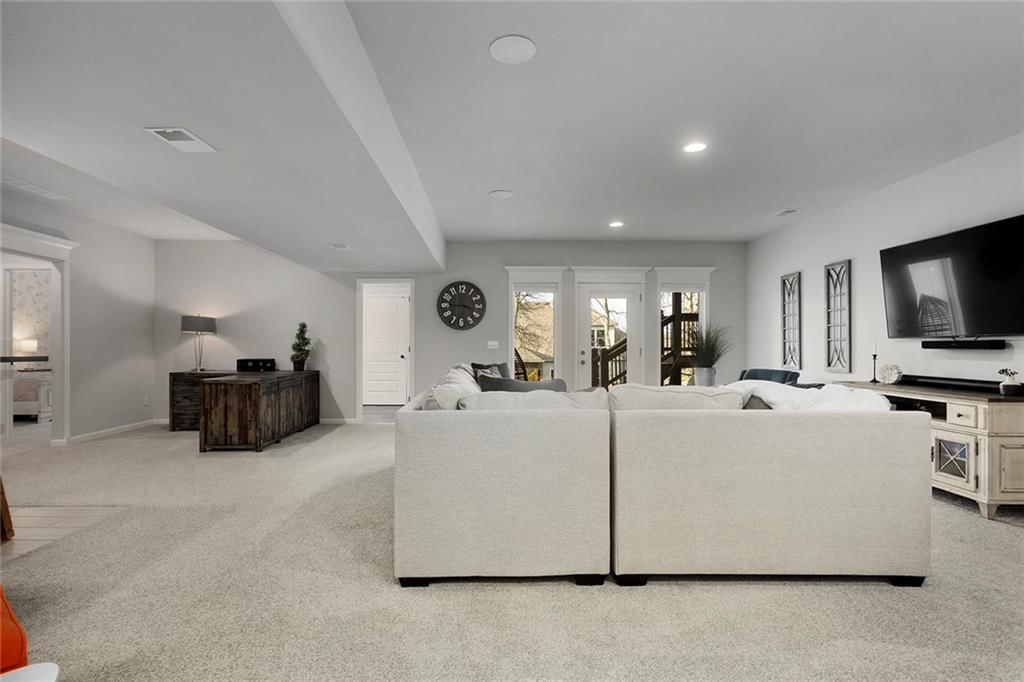 913 SE Wood Ridge Court — photo 29