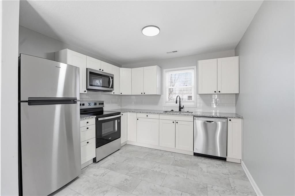 1807 W Main Street — photo 7