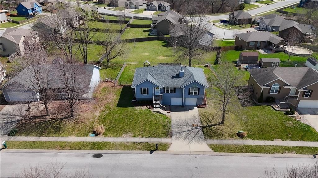 1305 Stonecrest Drive — photo 27