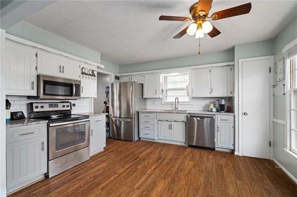 610 Belton Avenue — photo 5