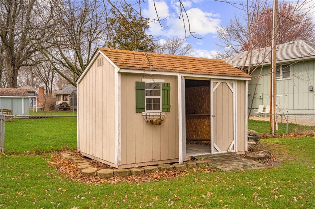 610 Belton Avenue — photo 24