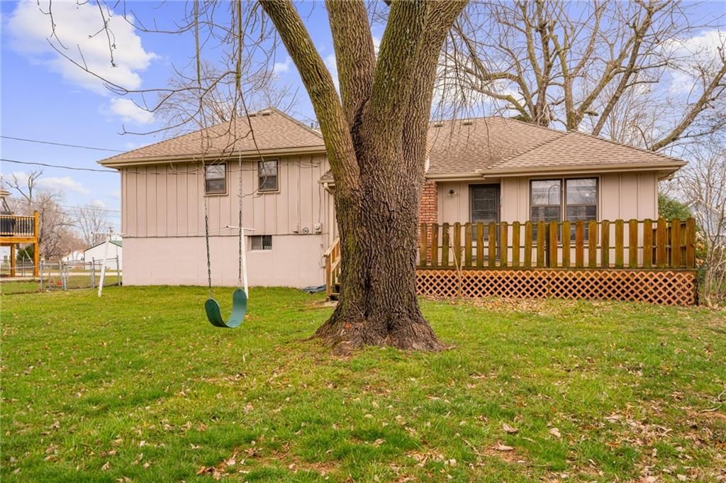 610 Belton Avenue — photo 26
