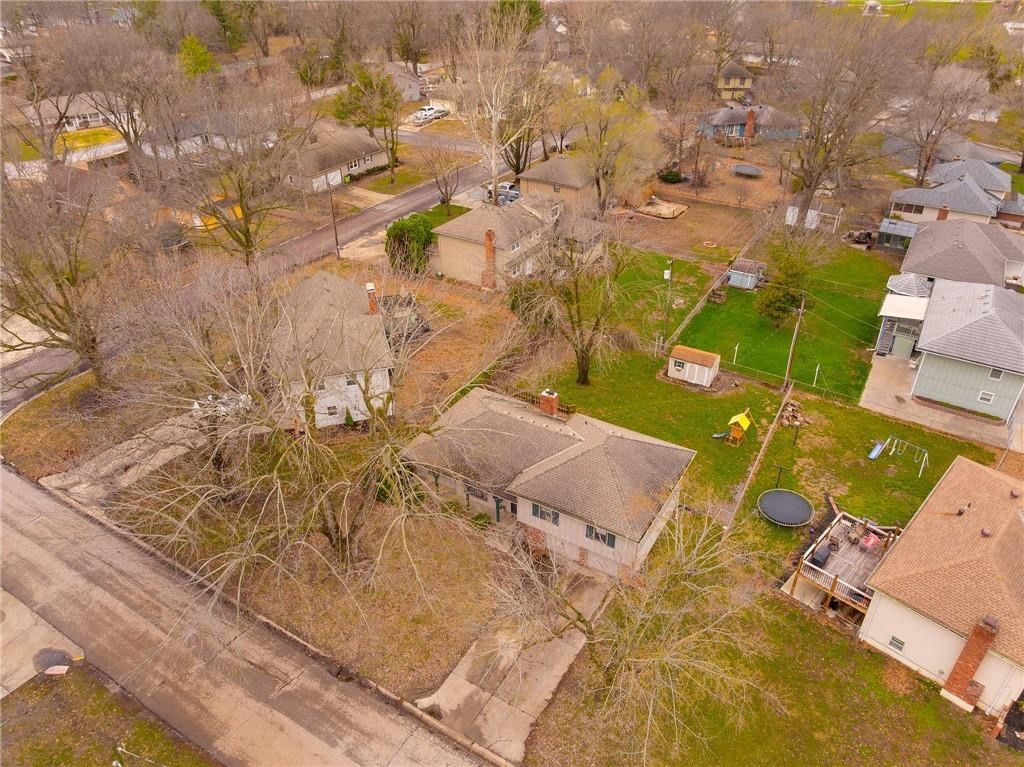 610 Belton Avenue — photo 35