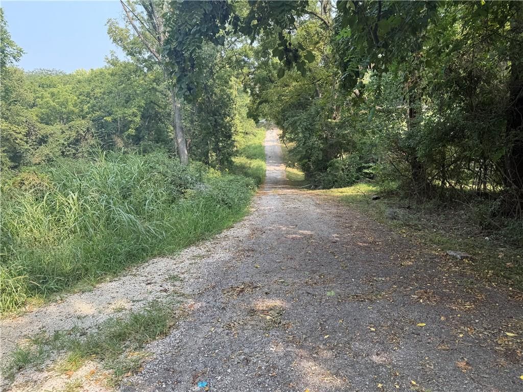 5202 Sewell Avenue — photo 3