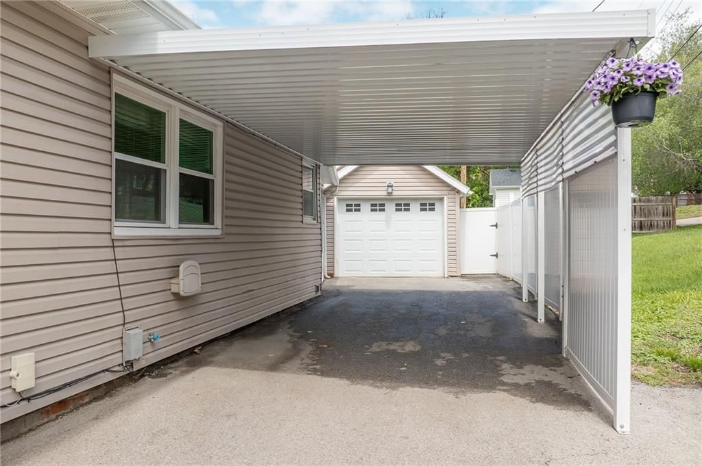 2913 Gene Field Road — photo 4