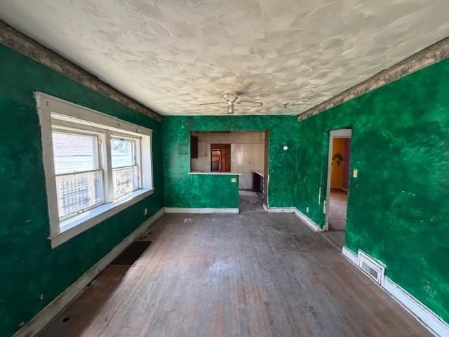 1123 Waverly Avenue — photo 4