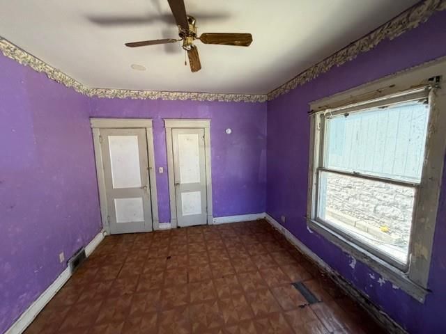 1123 Waverly Avenue — photo 10