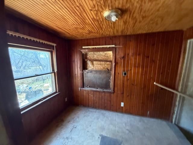1123 Waverly Avenue — photo 15