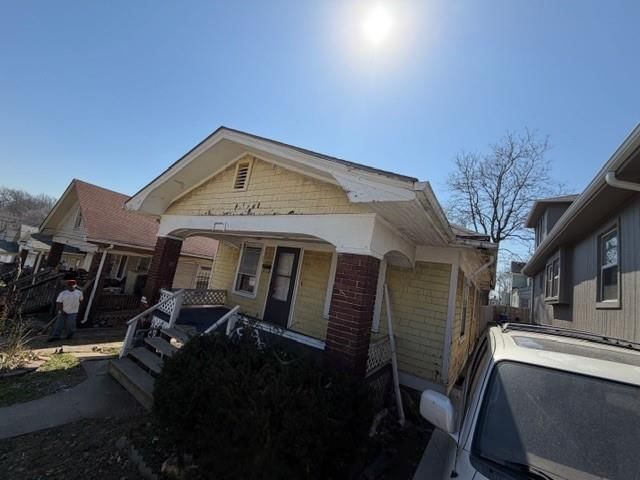 1123 Waverly Avenue — photo 30