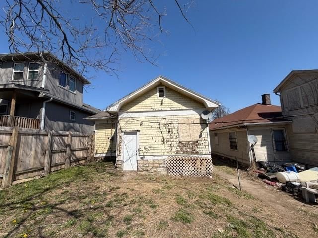 1123 Waverly Avenue — photo 32