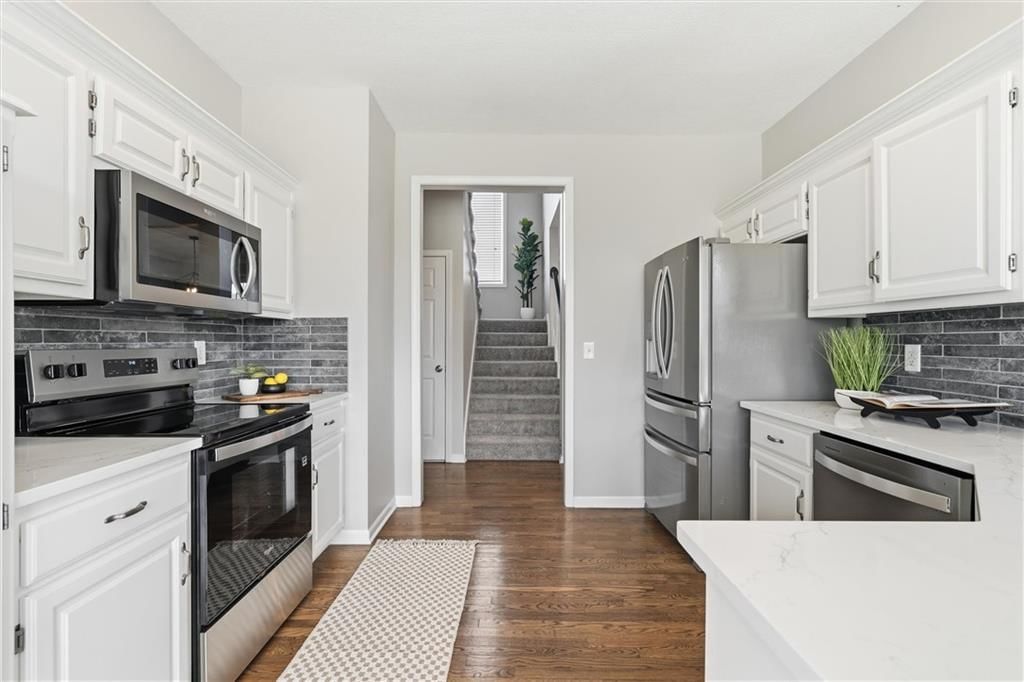 13823 W 154th Terrace — photo 14