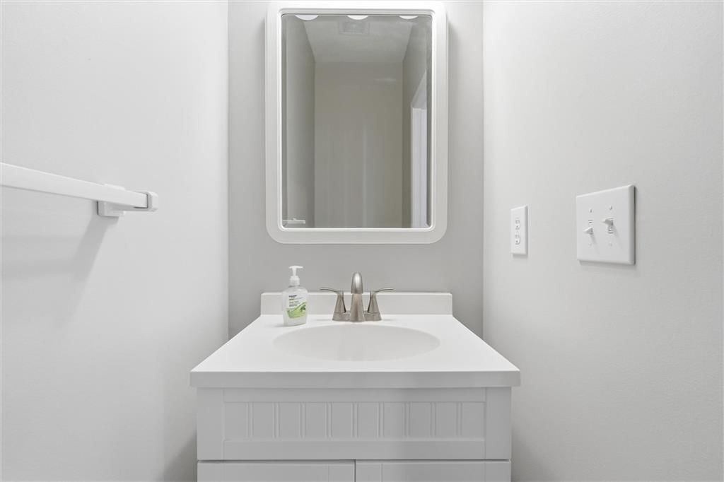 13823 W 154th Terrace — photo 30