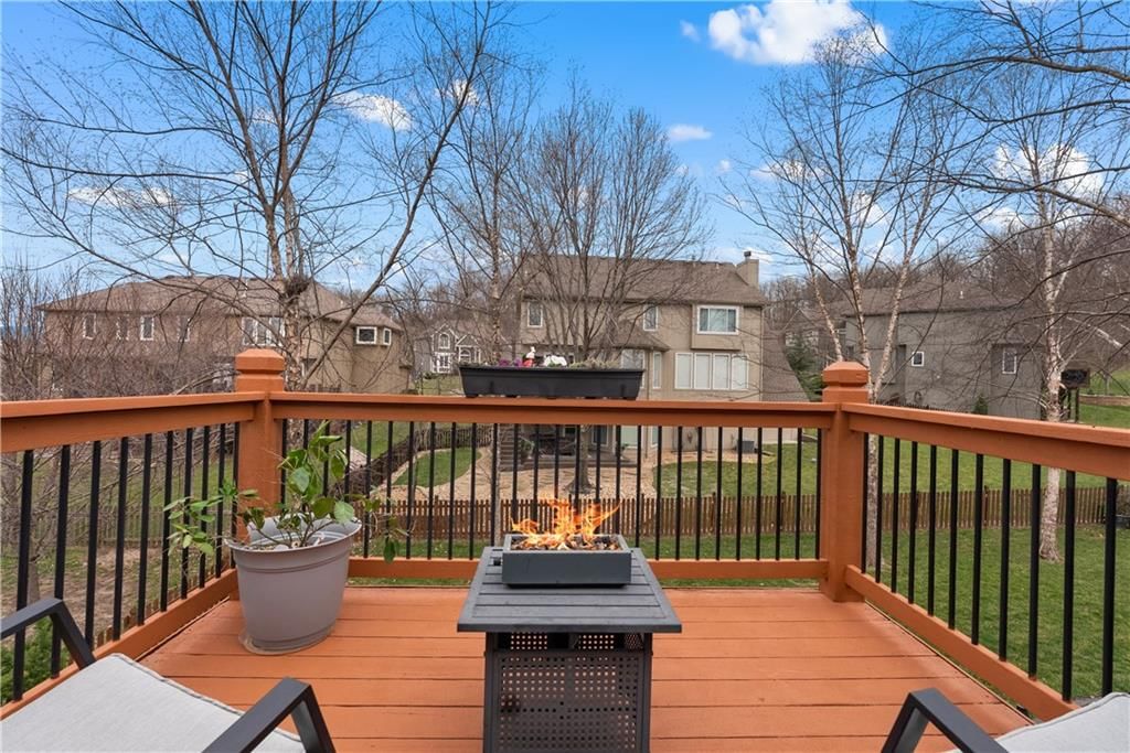 5715 NE SAPPHIRE Place — photo 26