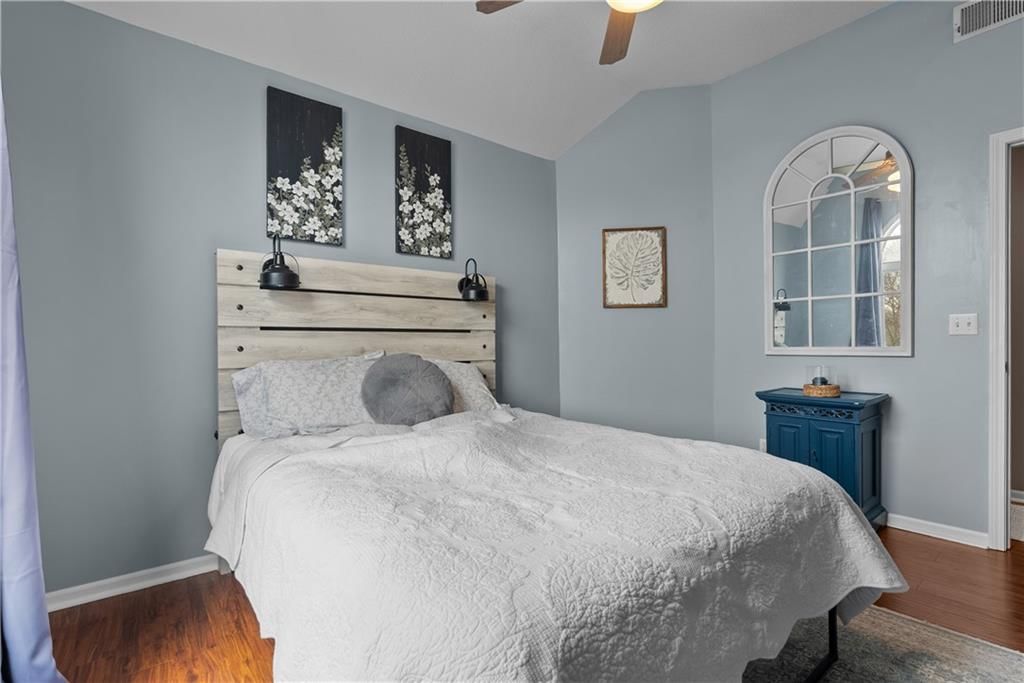 5715 NE SAPPHIRE Place — photo 33