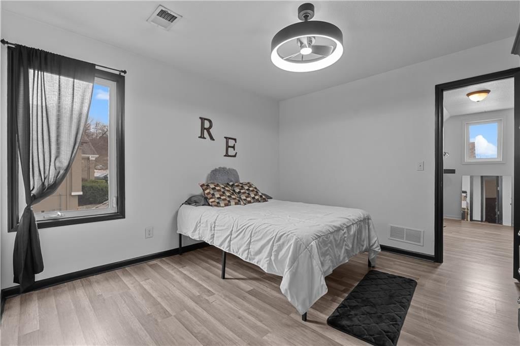 5715 NE SAPPHIRE Place — photo 35
