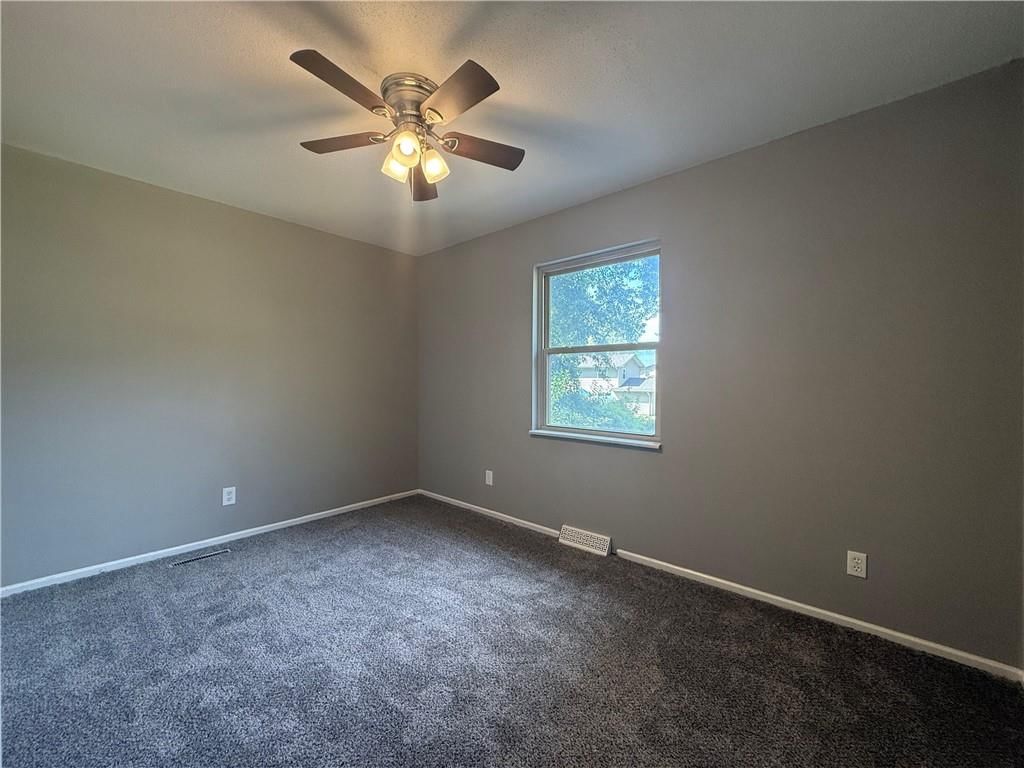 7718 E 90th Terrace — photo 9
