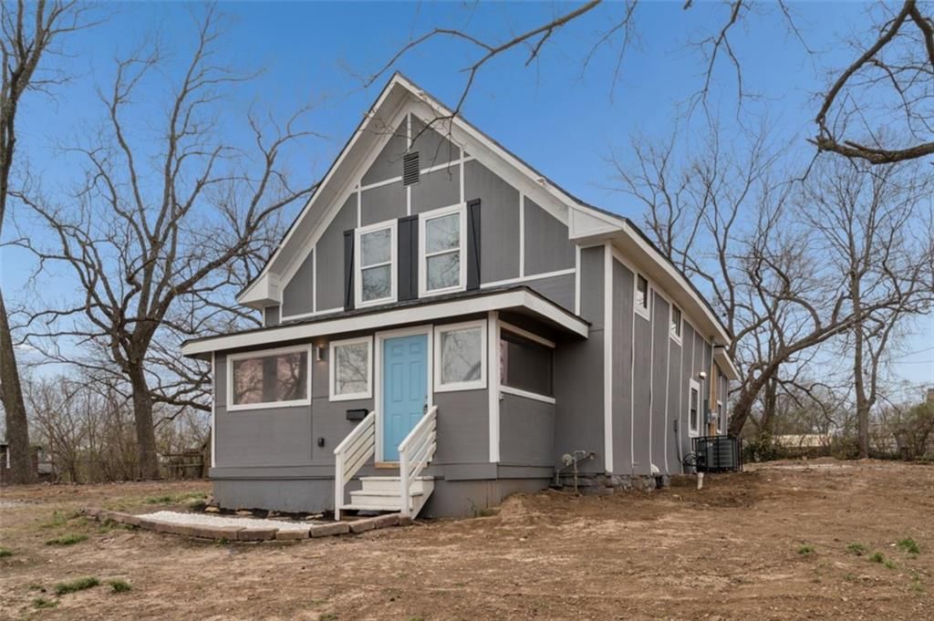 6024 Elmwood Avenue — photo 3