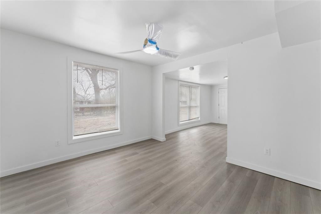 6024 Elmwood Avenue — photo 10