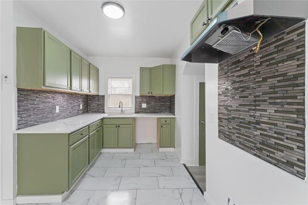 6024 Elmwood Avenue — photo 13