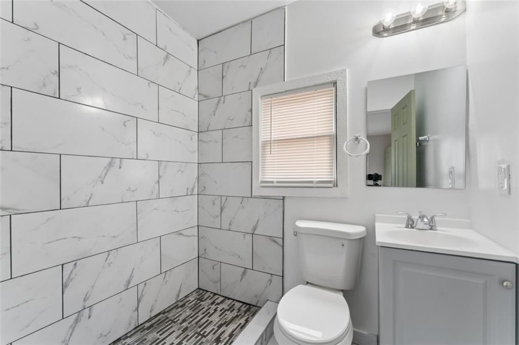 6024 Elmwood Avenue — photo 20