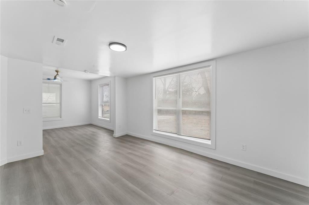 6024 Elmwood Avenue — photo 25