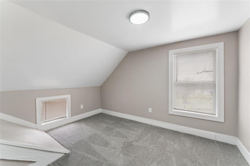 6024 Elmwood Avenue — photo 29