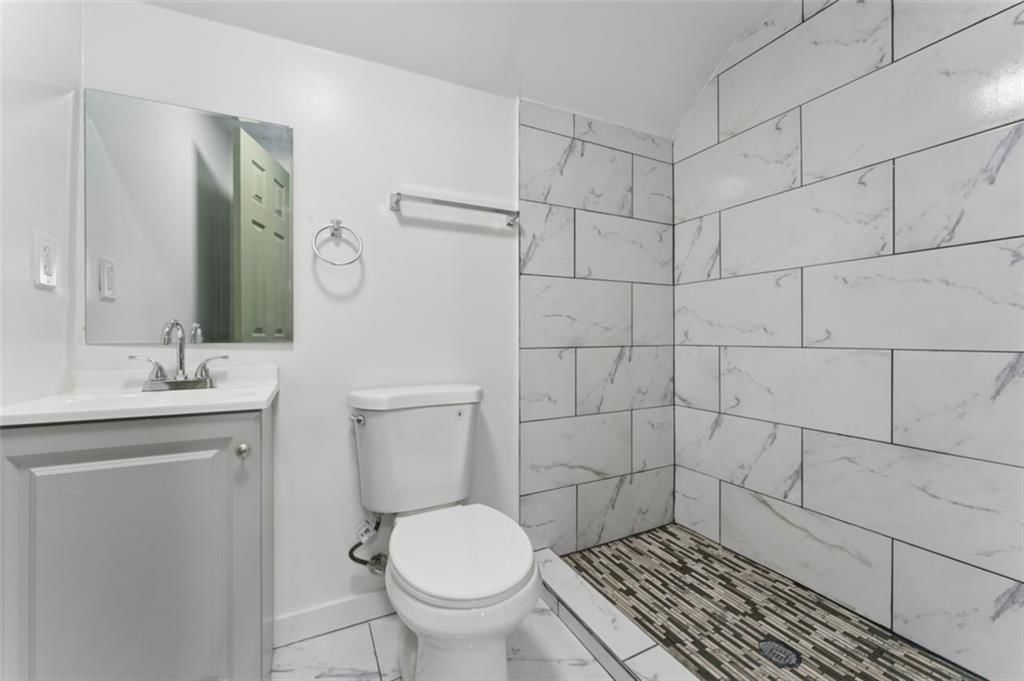 6024 Elmwood Avenue — photo 32