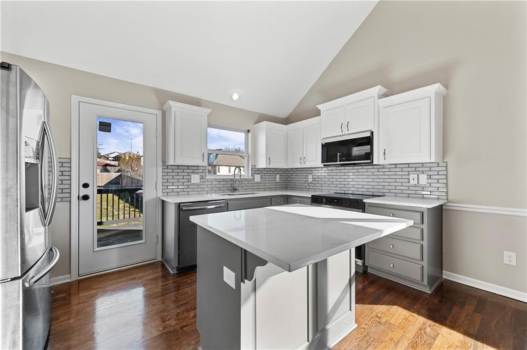 10118 Miller Lane — photo 15