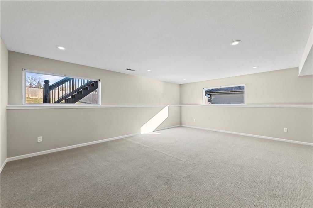10118 Miller Lane — photo 29