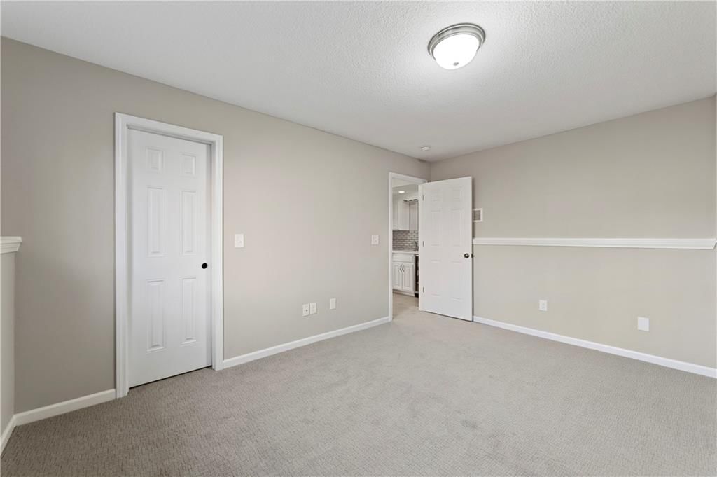 10118 Miller Lane — photo 36