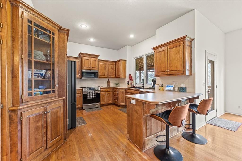 10400 River Hills Drive — photo 17