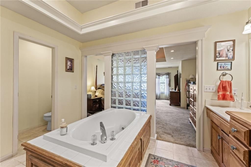 10400 River Hills Drive — photo 34
