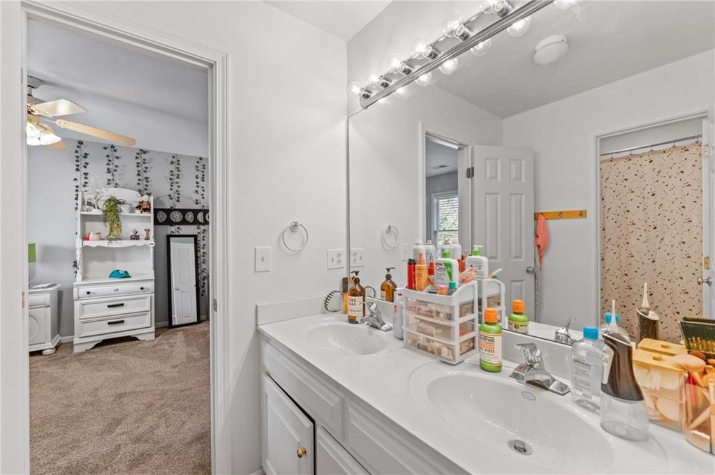 10400 River Hills Drive — photo 37