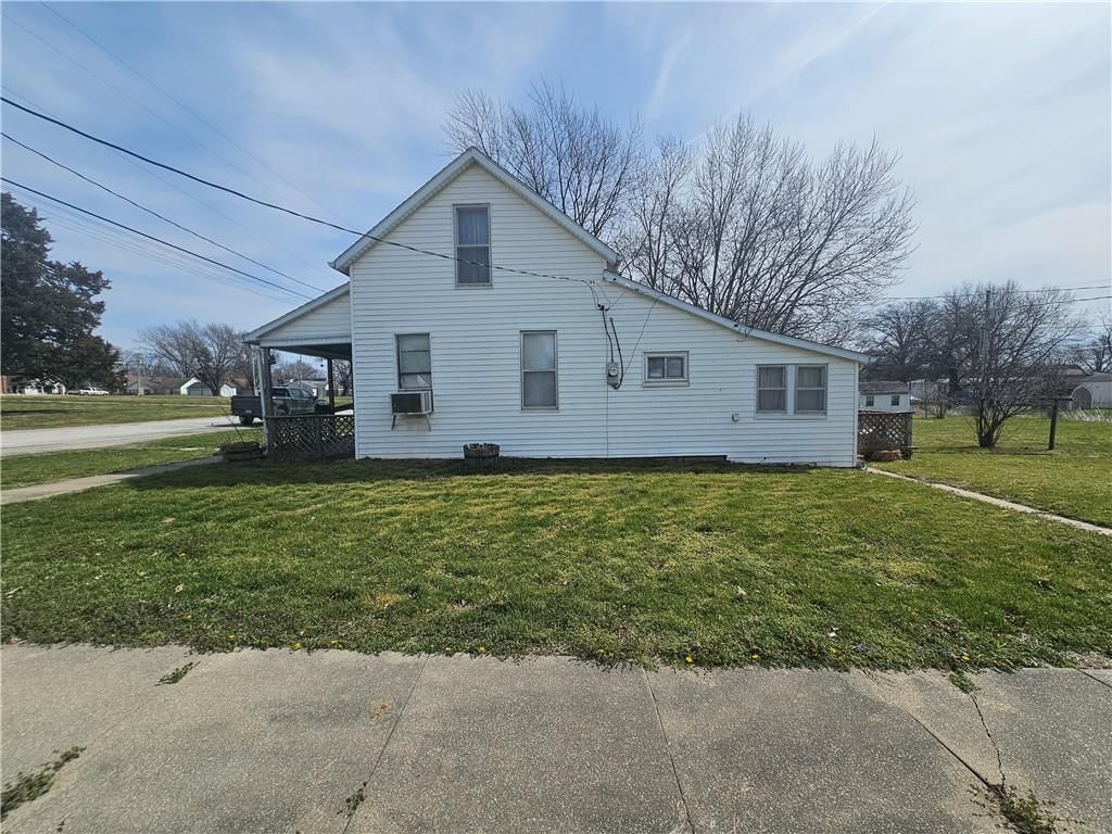 302 E Bird Street — photo 6
