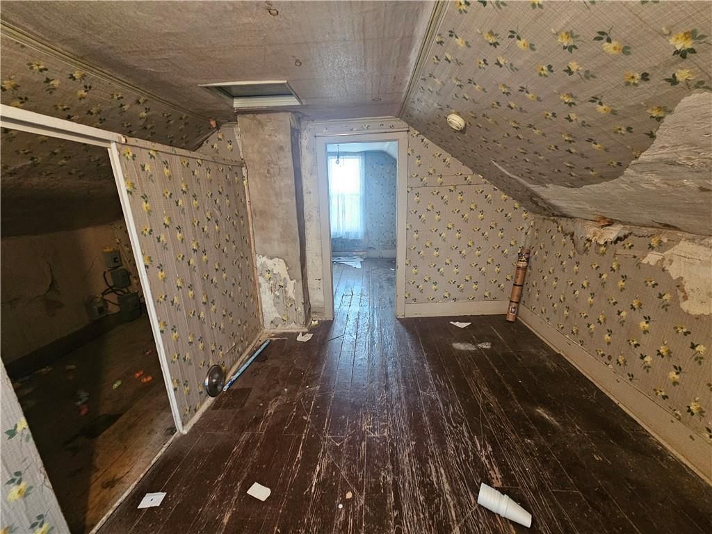 302 E Bird Street — photo 17