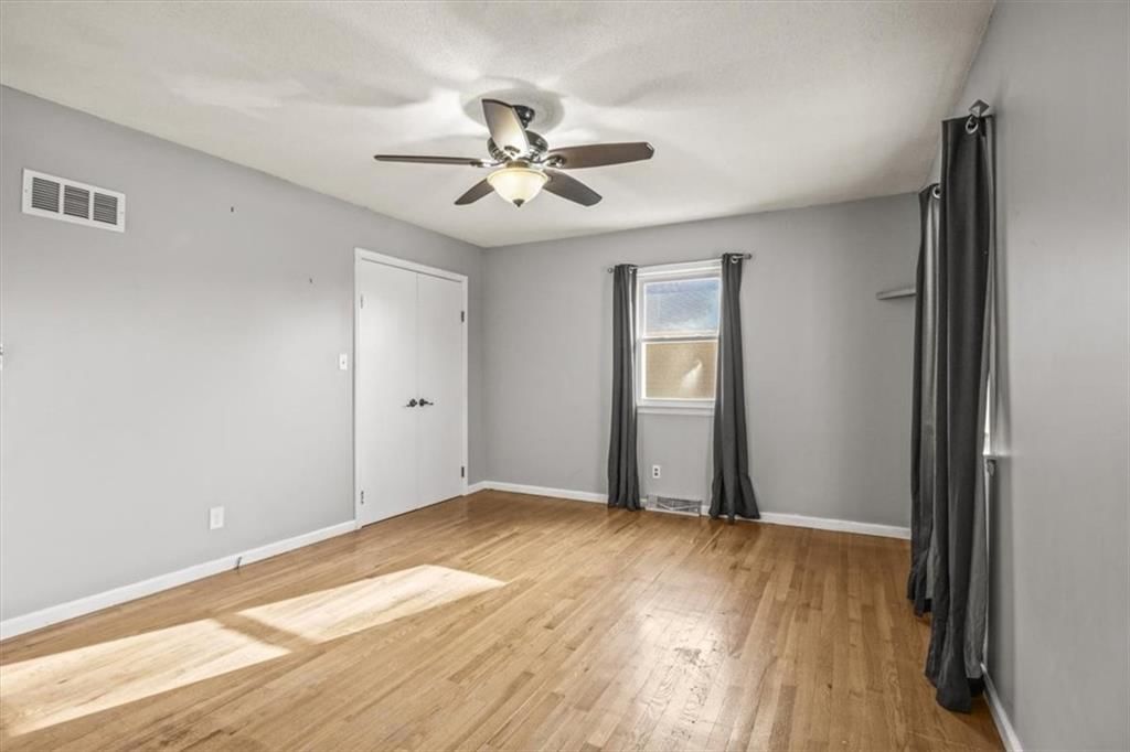810 NE Chestnut Street — photo 14