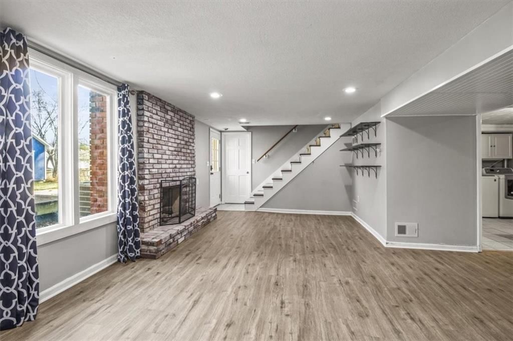 810 NE Chestnut Street — photo 21