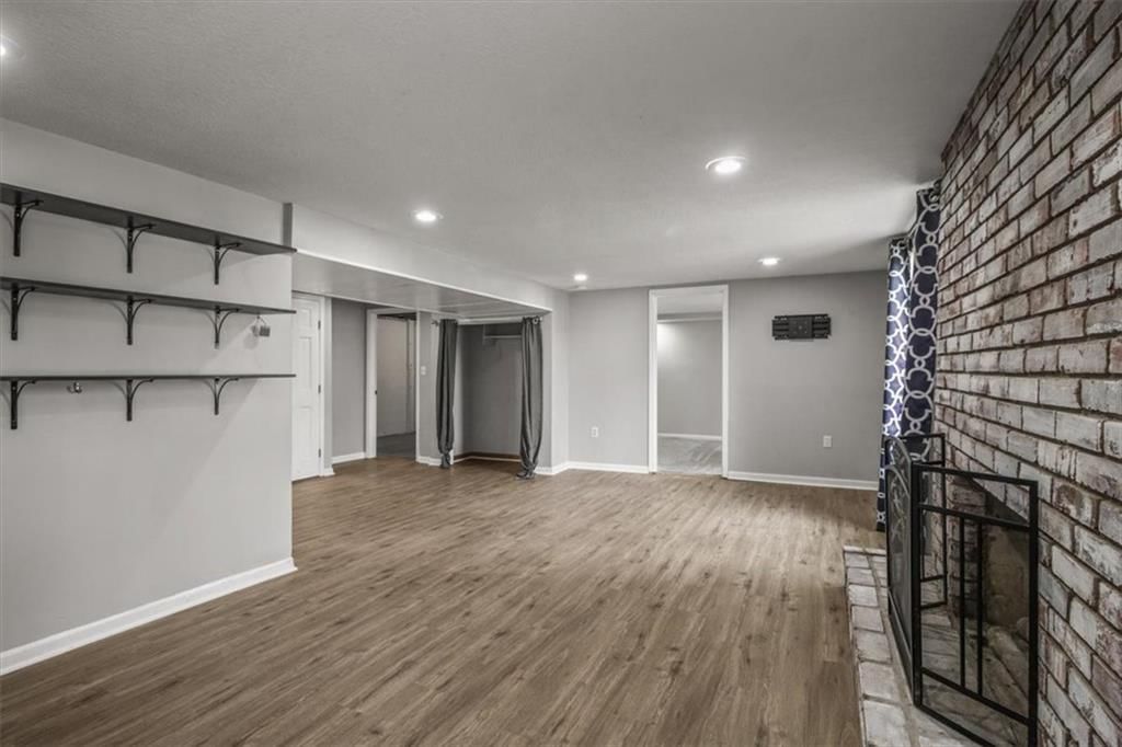 810 NE Chestnut Street — photo 22