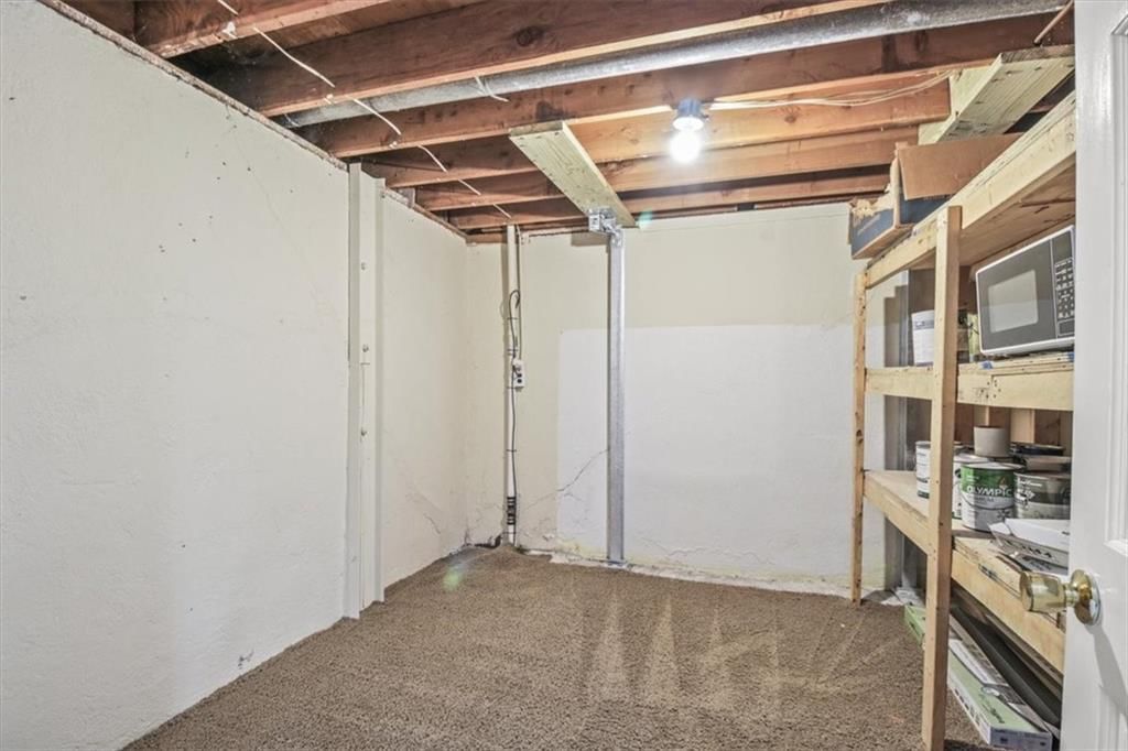 810 NE Chestnut Street — photo 28