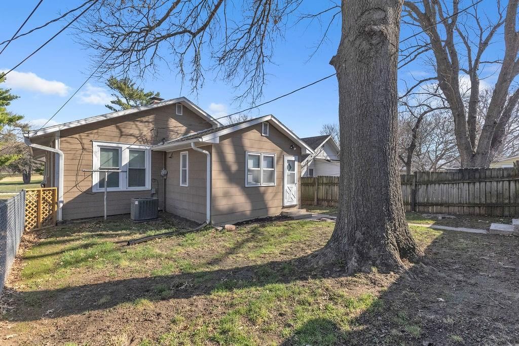 3020 Faraon Street — photo 30