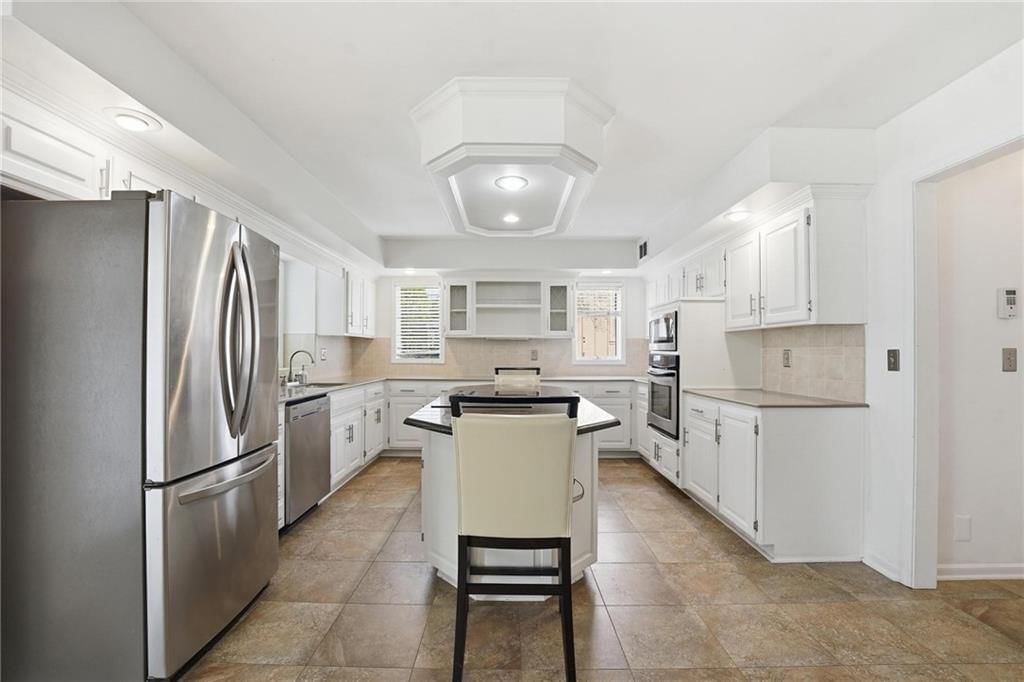 5118 N Monroe Avenue — photo 27