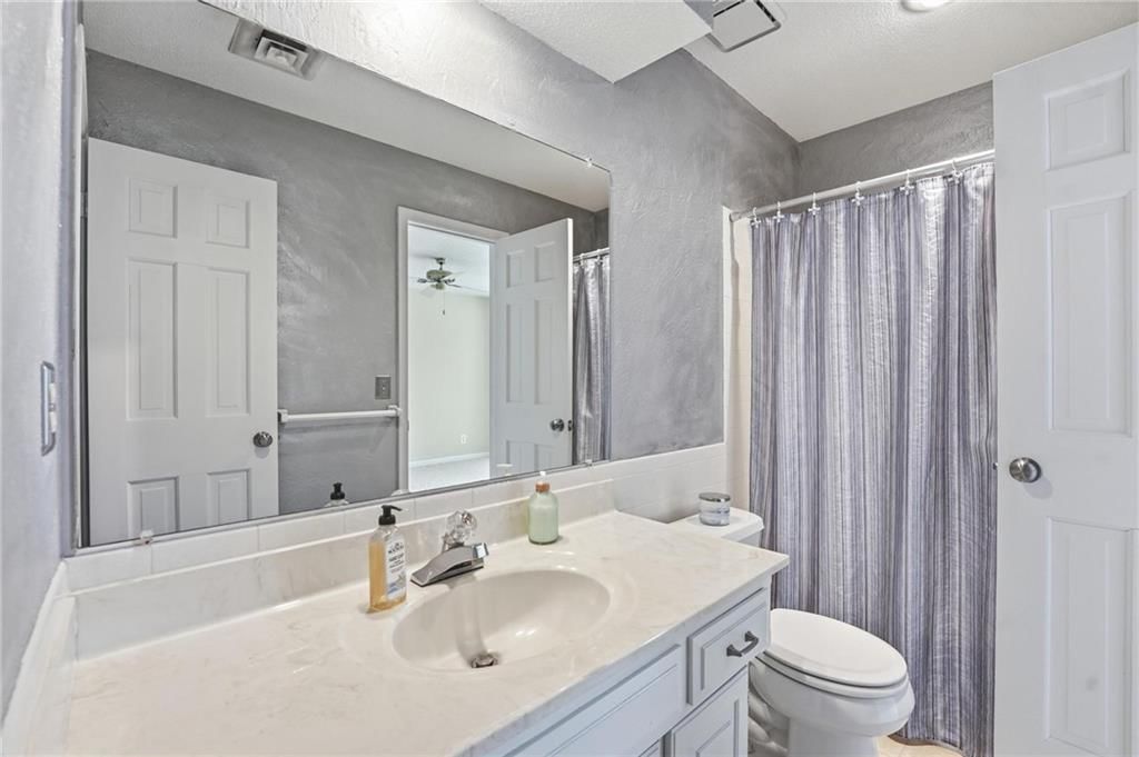 5118 N Monroe Avenue — photo 43
