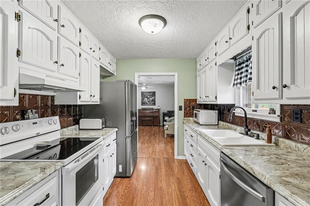 26408 E 227th Street — photo 9